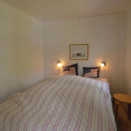 Two-bedroom Holiday In Vaggerlose *